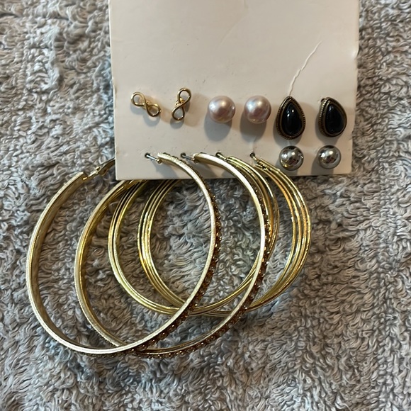 Earring pack of 6 - Picture 2 of 4